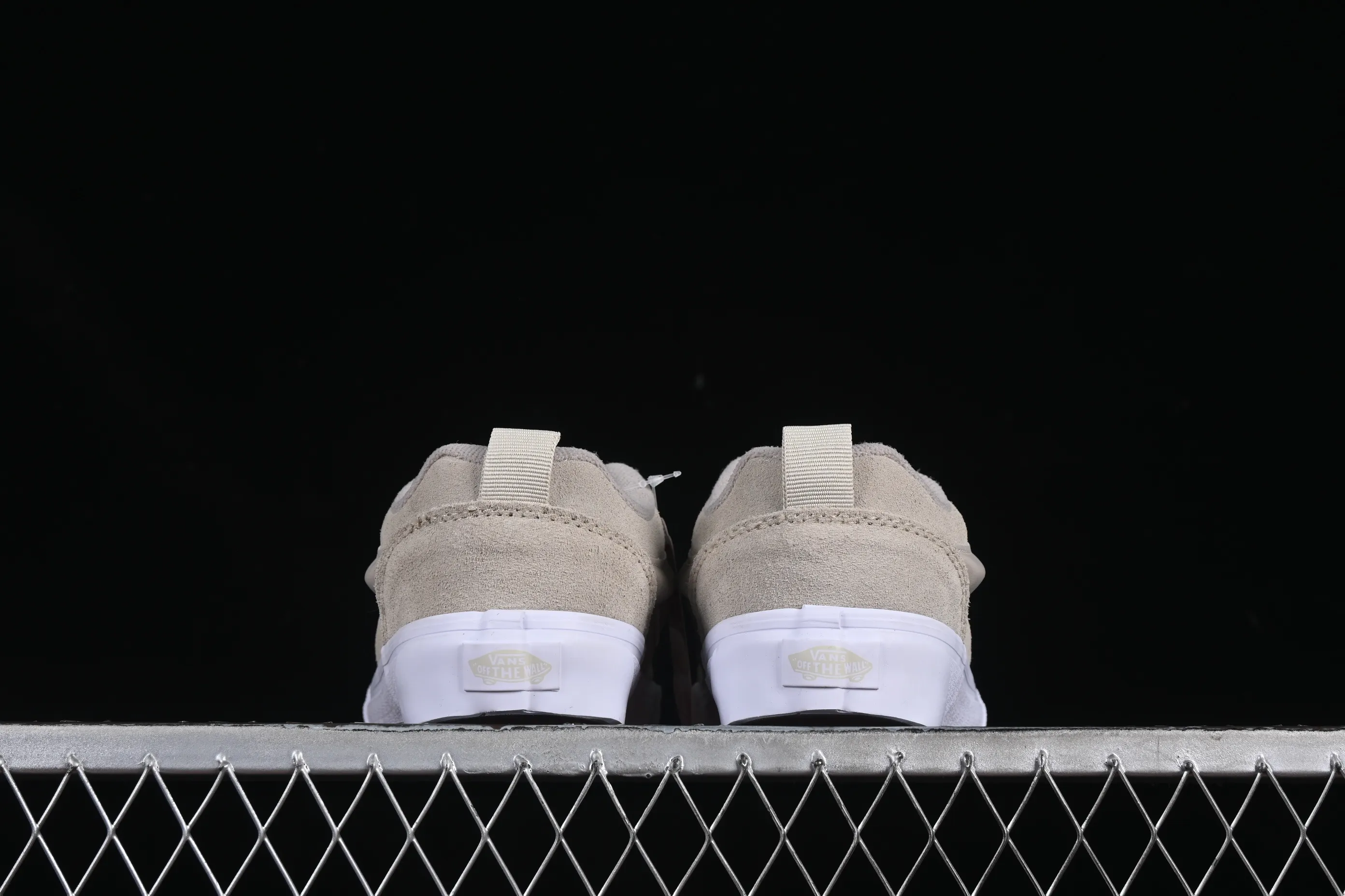 All categories Vans Vans series Vans Low Vans low-top Vans Knu Skool Vans low-top retro casual fat bread shoes VN000D220VW